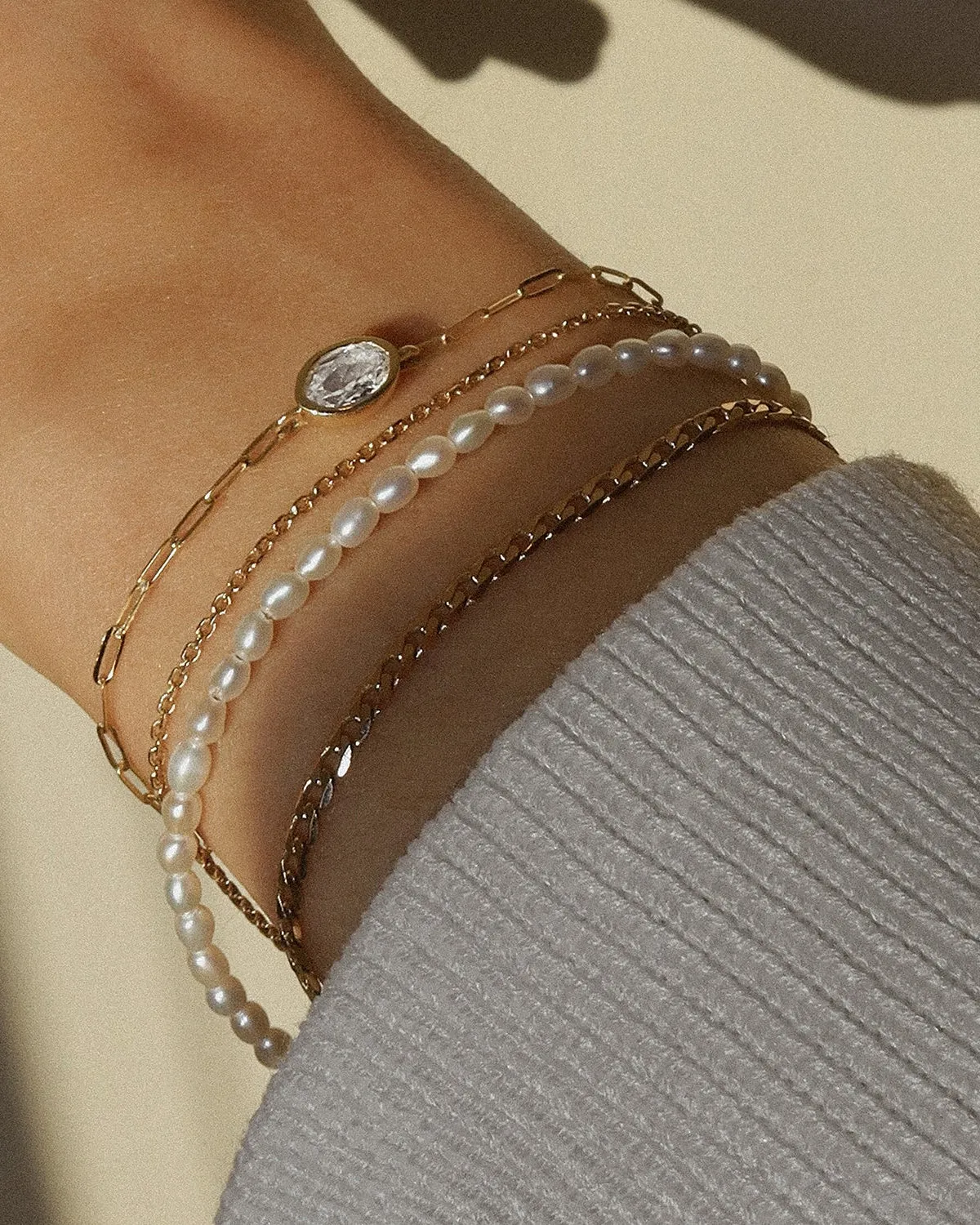 Bezel Oval Bracelet | 14K Gold & White Topaz