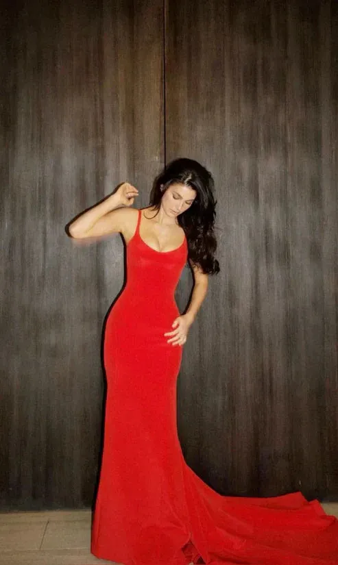 Charming Red Spaghetti Straps Mermaid Long Party Gown with Train Sexy Evening Dress