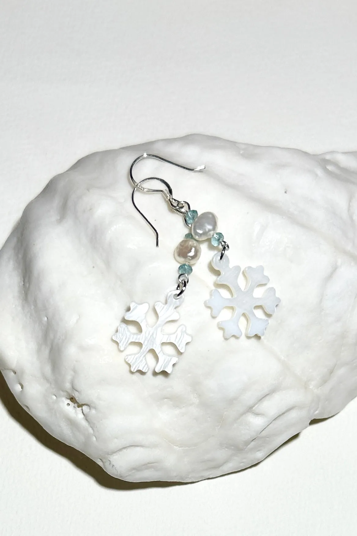 Earrings Cay Island Snowflake Topaz