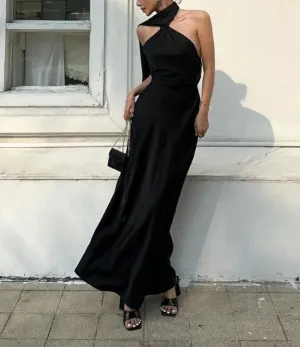 Elegant Black Halter Backless Long Evening Dress Charming Party Dress Formal Dress Wholesale