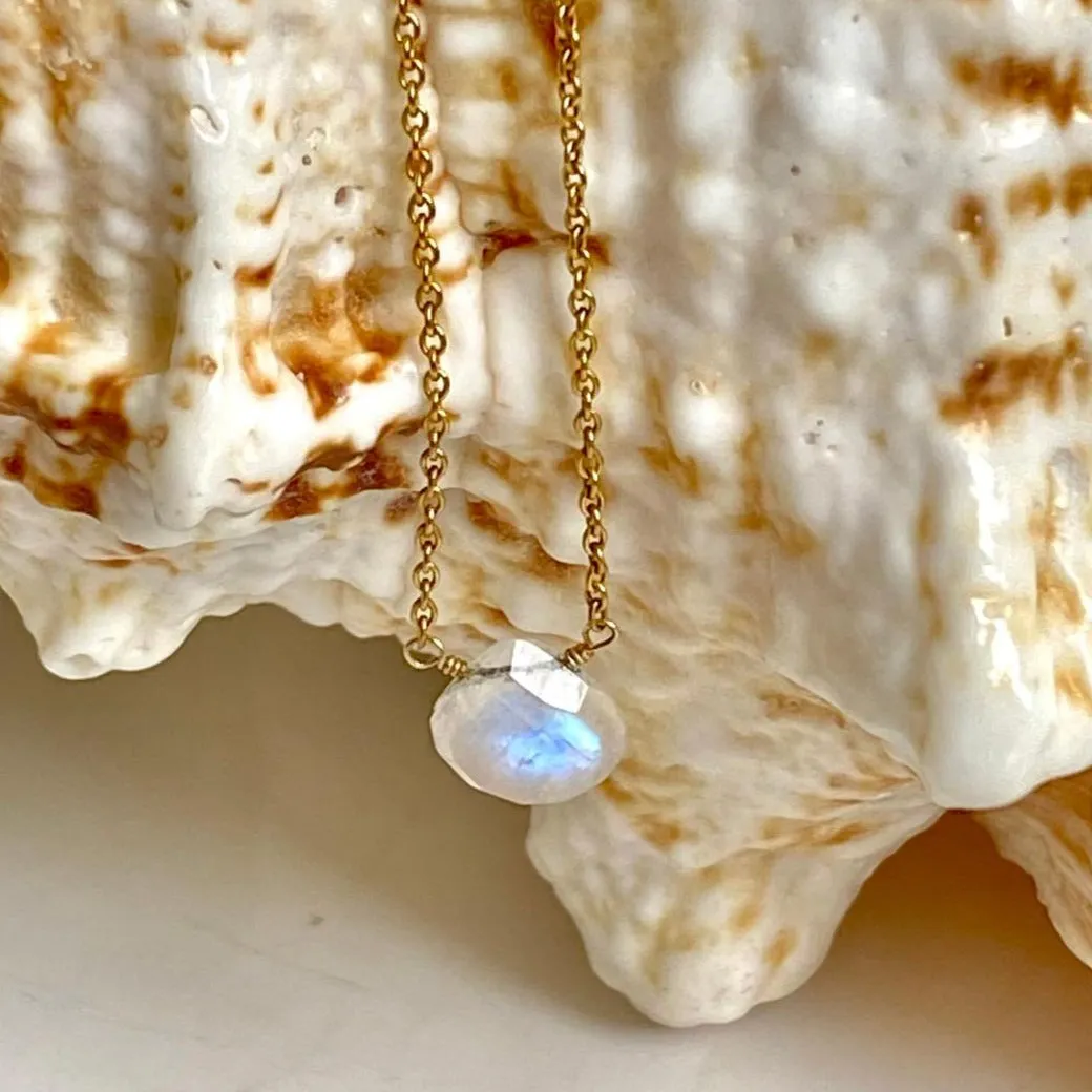 Gold Necklace with Moonstone