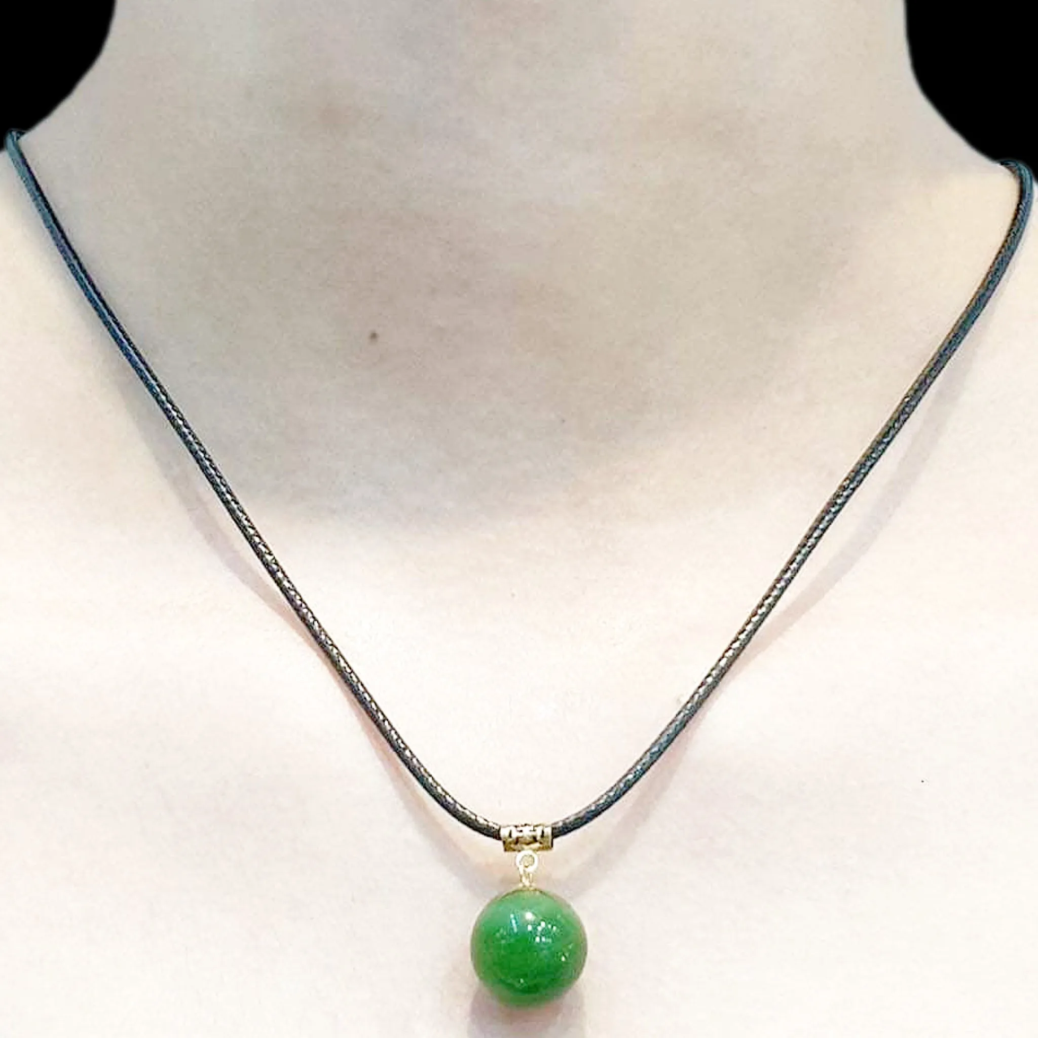 #GOLD2024| 18kt Solid Gold Pendant Large Jade Gemstones Leather Necklace