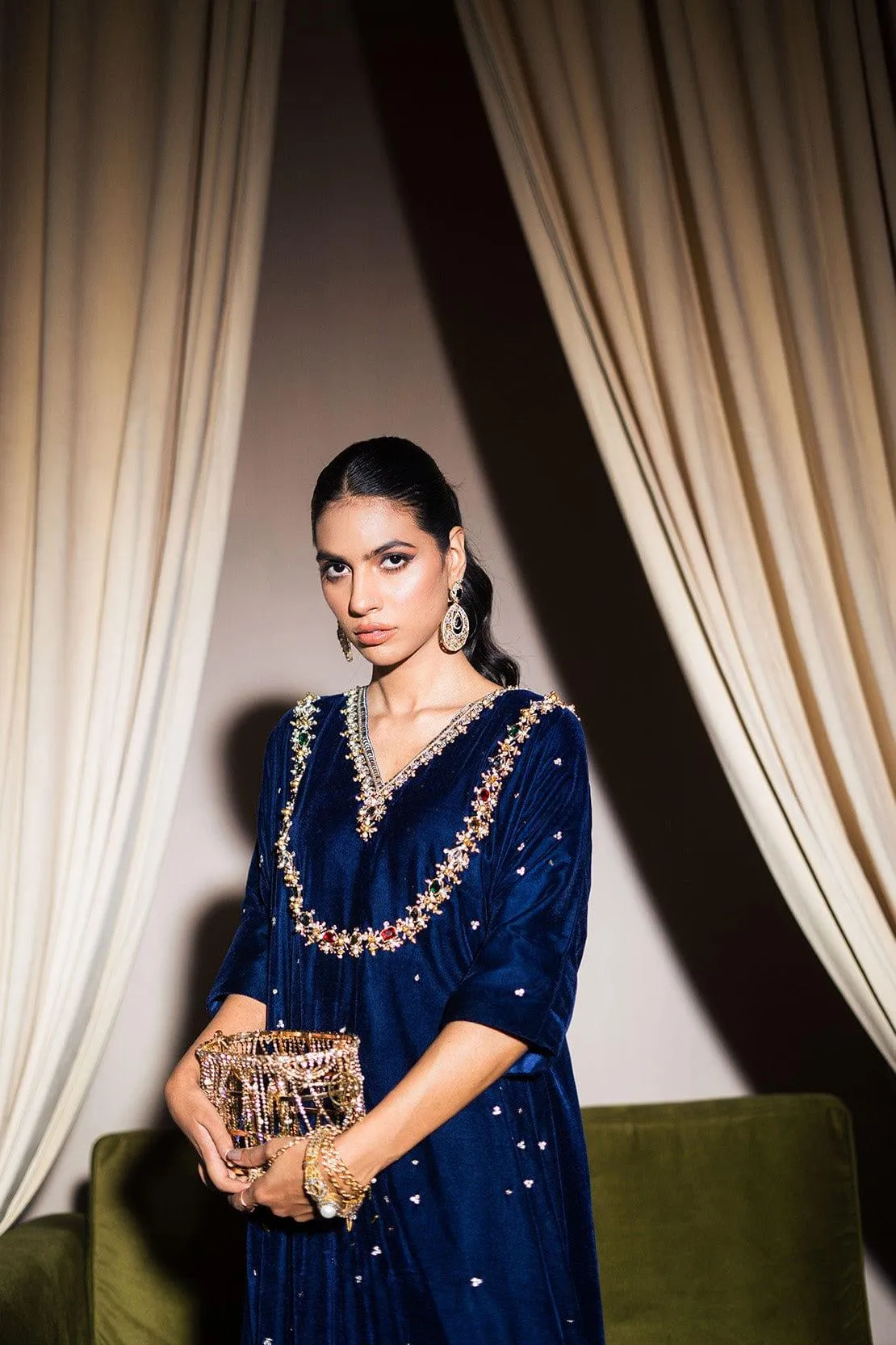 Leon - Zirwah Velvet Kaftaan - 1 Piece