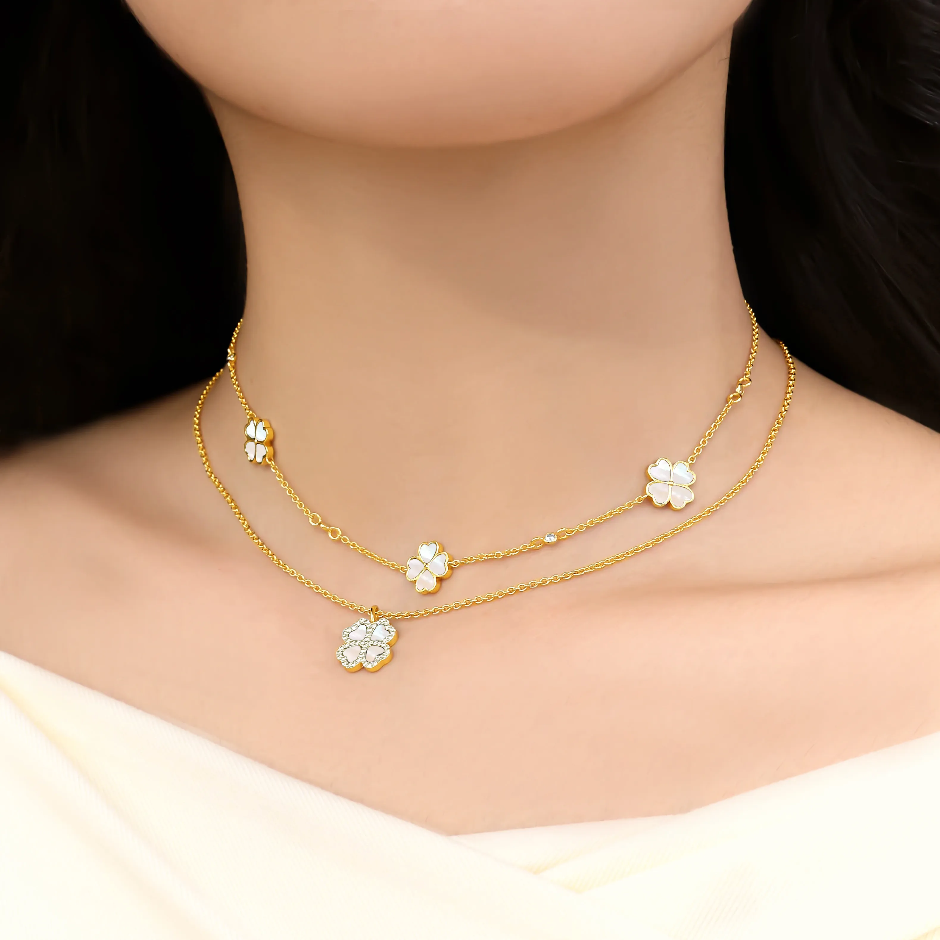 Lucky Pearls Clover Necklace