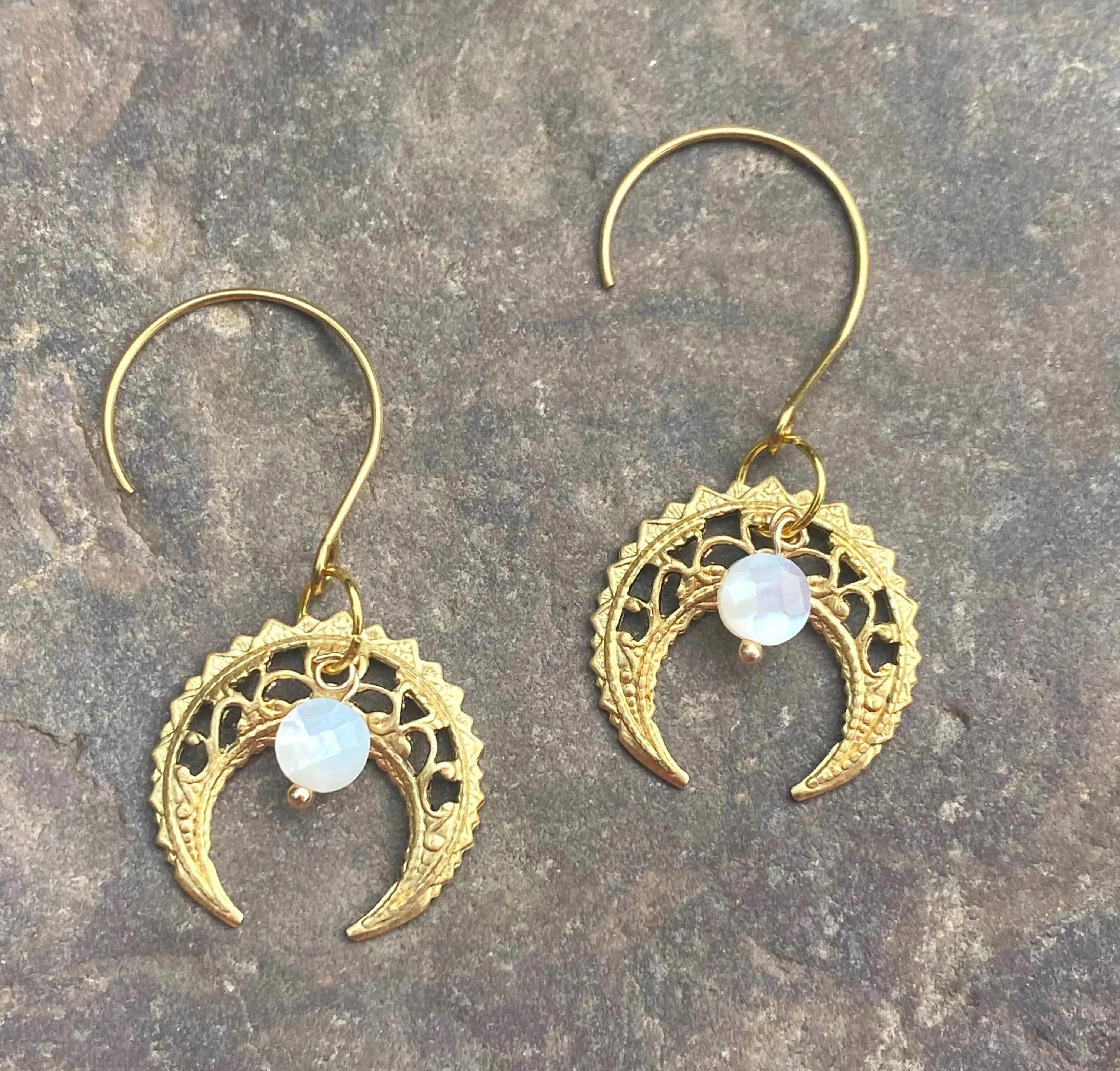 Moon Pearl Earrings