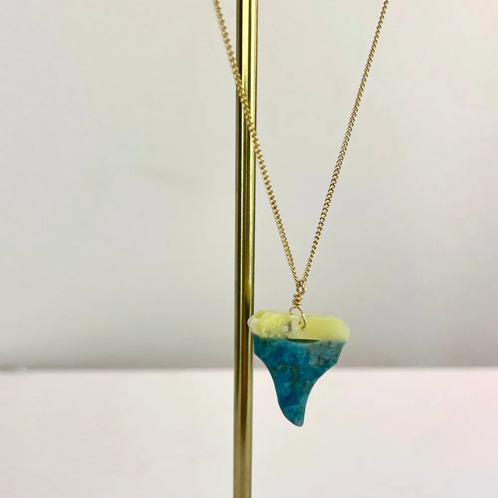Precieux Gem Apatite Shark Necklace