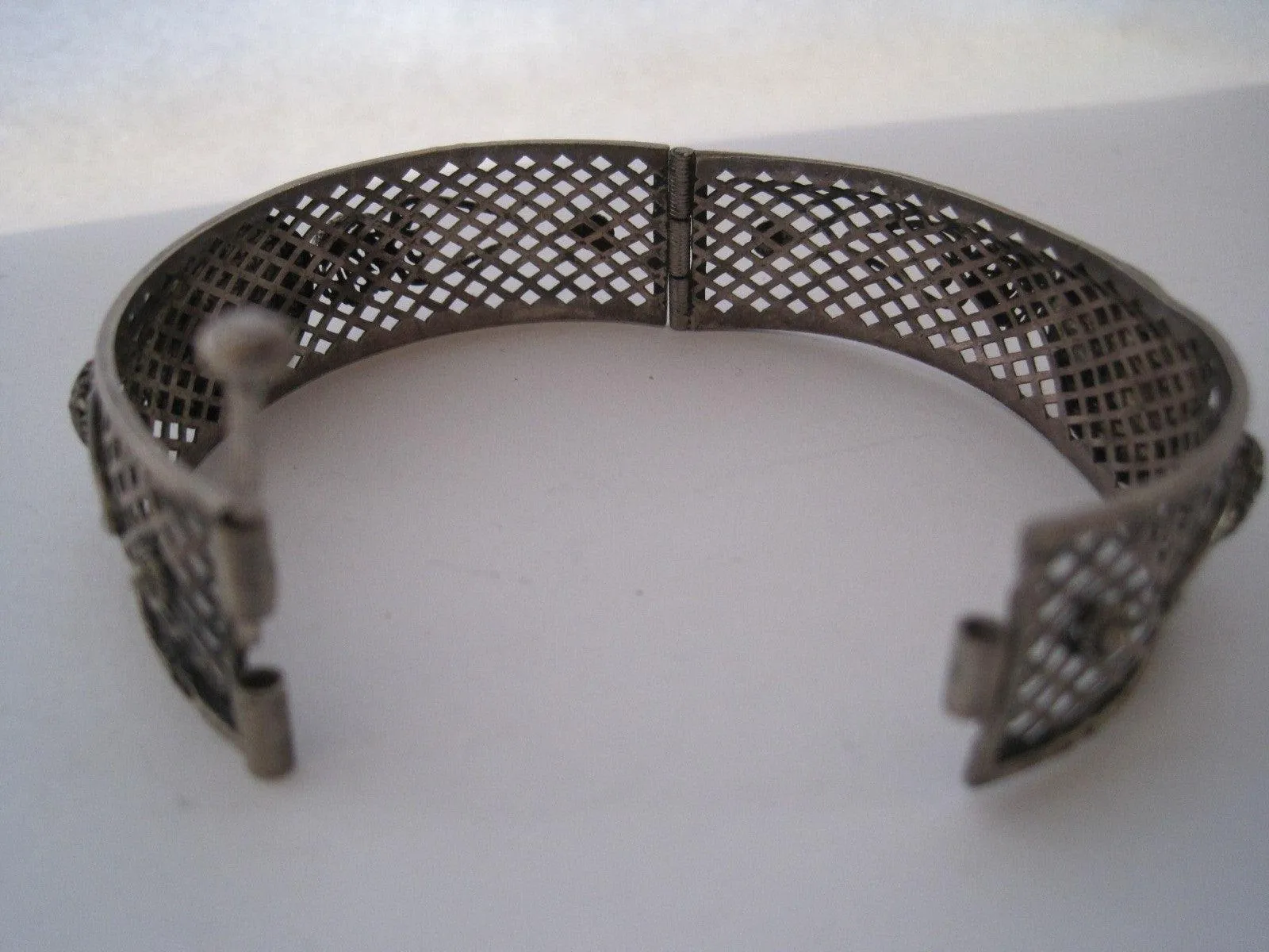 Vintage Silver Tunisian Hinged Bracelet with Arabic Calligraphy