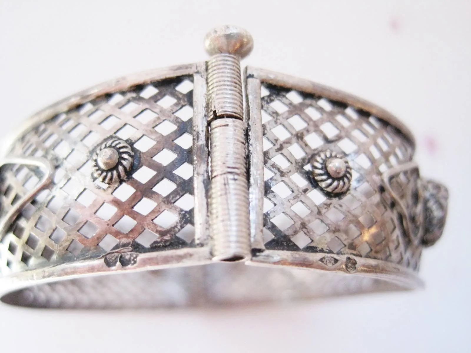 Vintage Silver Tunisian Hinged Bracelet with Arabic Calligraphy